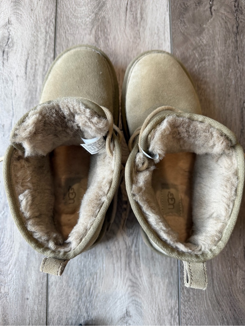 UGG Neumel Chukka Suede Lace-Up Boots - Worn ONCE! - Picture 8 of 11